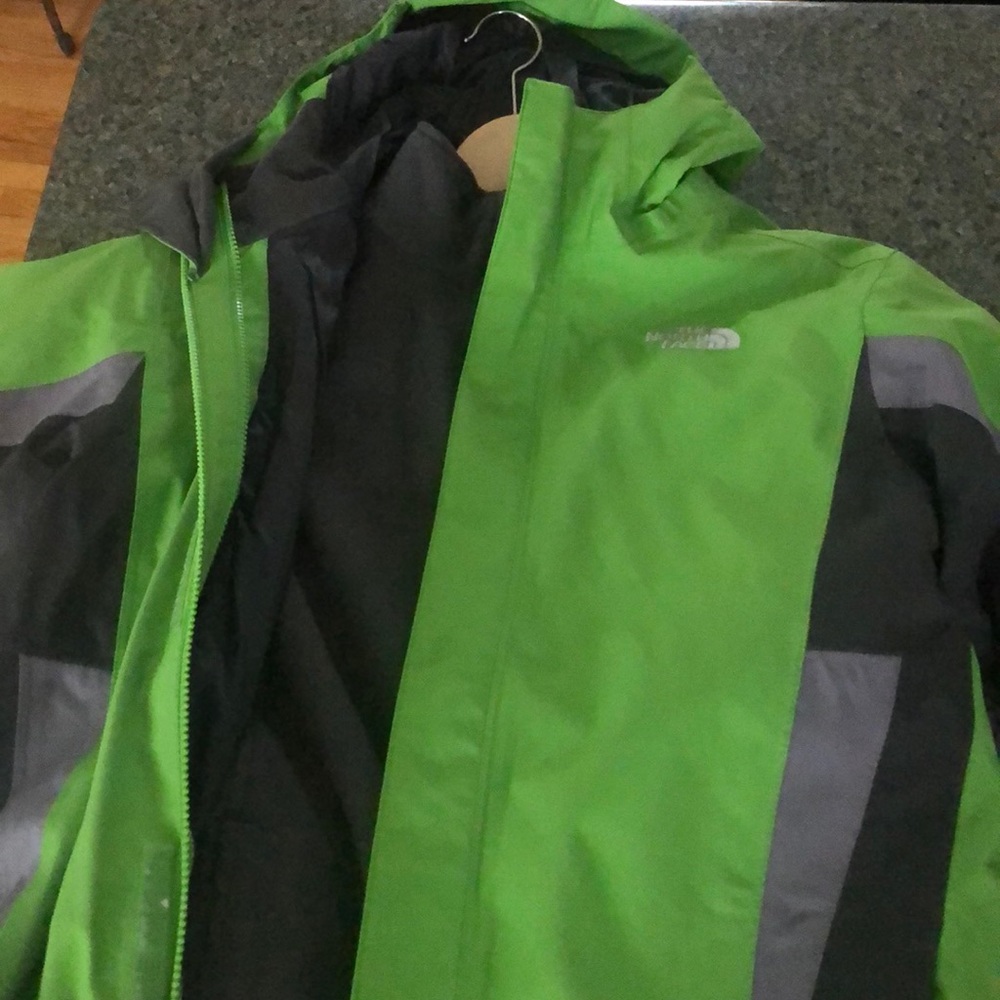 Boys XL 18/20 North Face All Weather Jacket Green - Picture 5 of 16